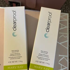 Mary Kay Clearproof Deep- cleansing charcoal mask
